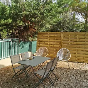  Appartement T2 Avec Exterieur Au Coeur Du Vaucluse France