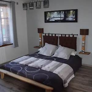  Hébergement de vacances Chevênes France
