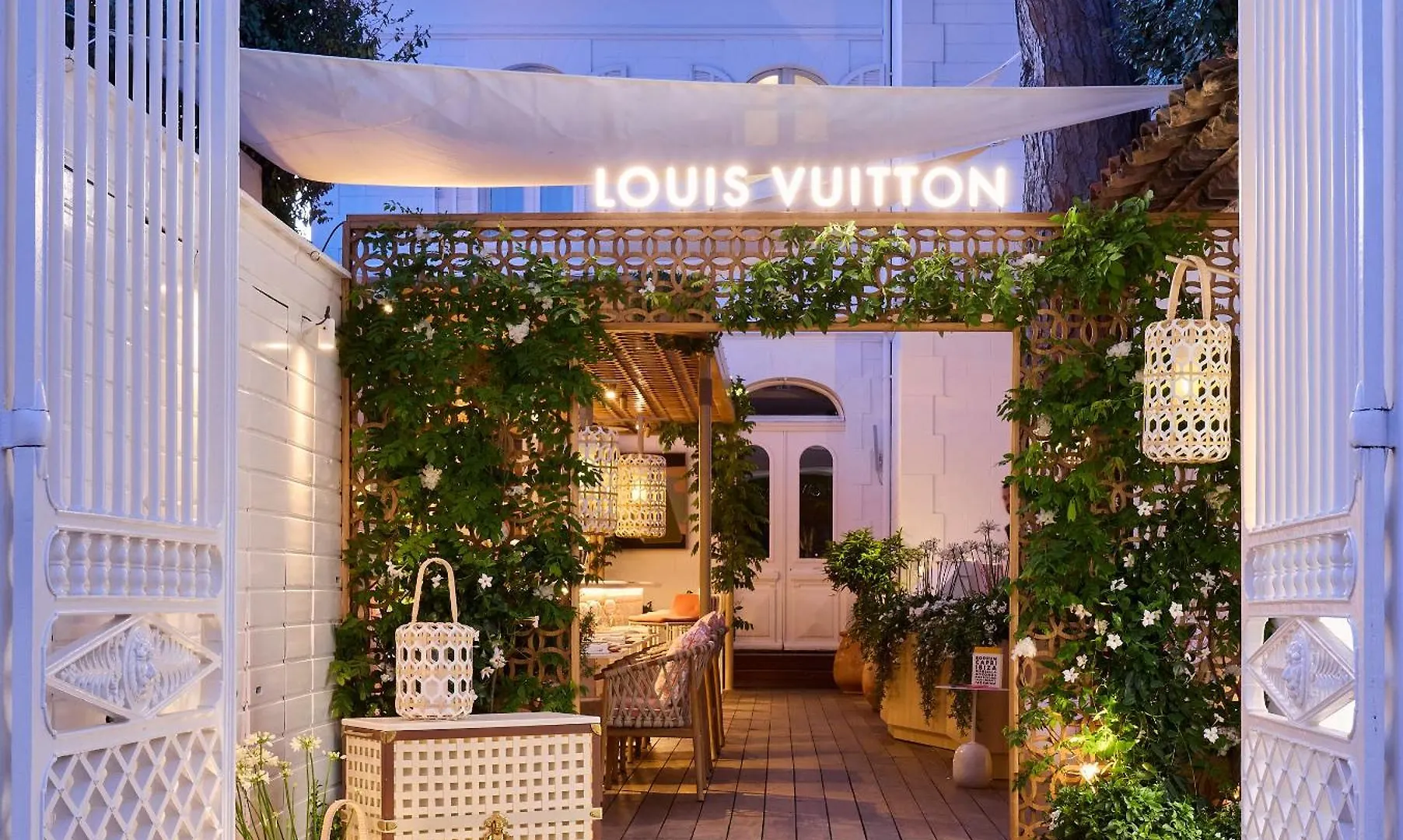 White 1921 Hotel Saint-Tropez France