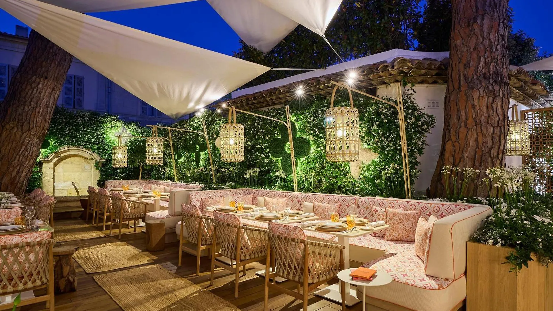 White 1921 Hotel Saint-Tropez 3*,