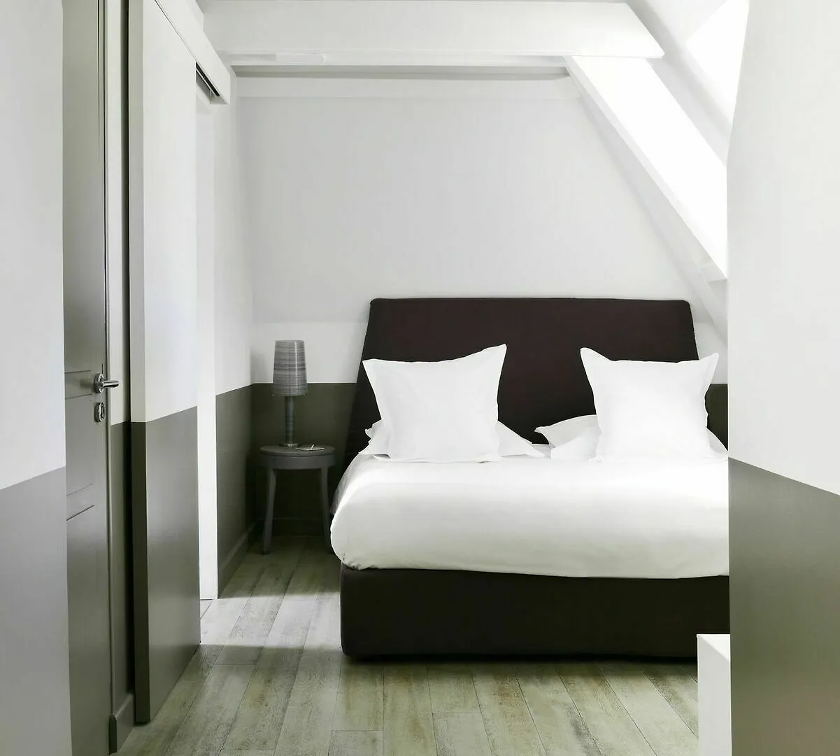 White 1921 Hotel Saint-Tropez 3*,  France
