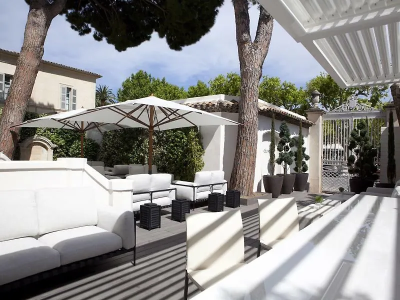White 1921 Hotel Saint-Tropez